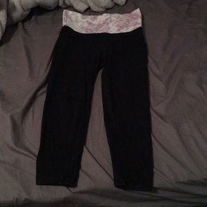 Victoria’s Secret cropped leggings